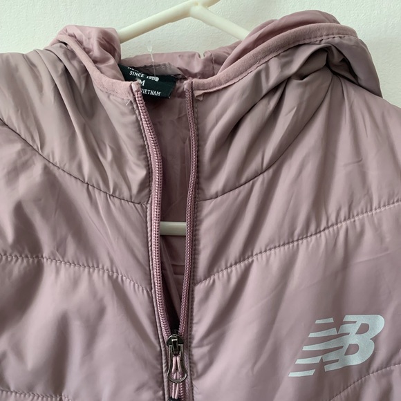 New Balance Hoodie Puffer Jacket. - Picture 3 of 11